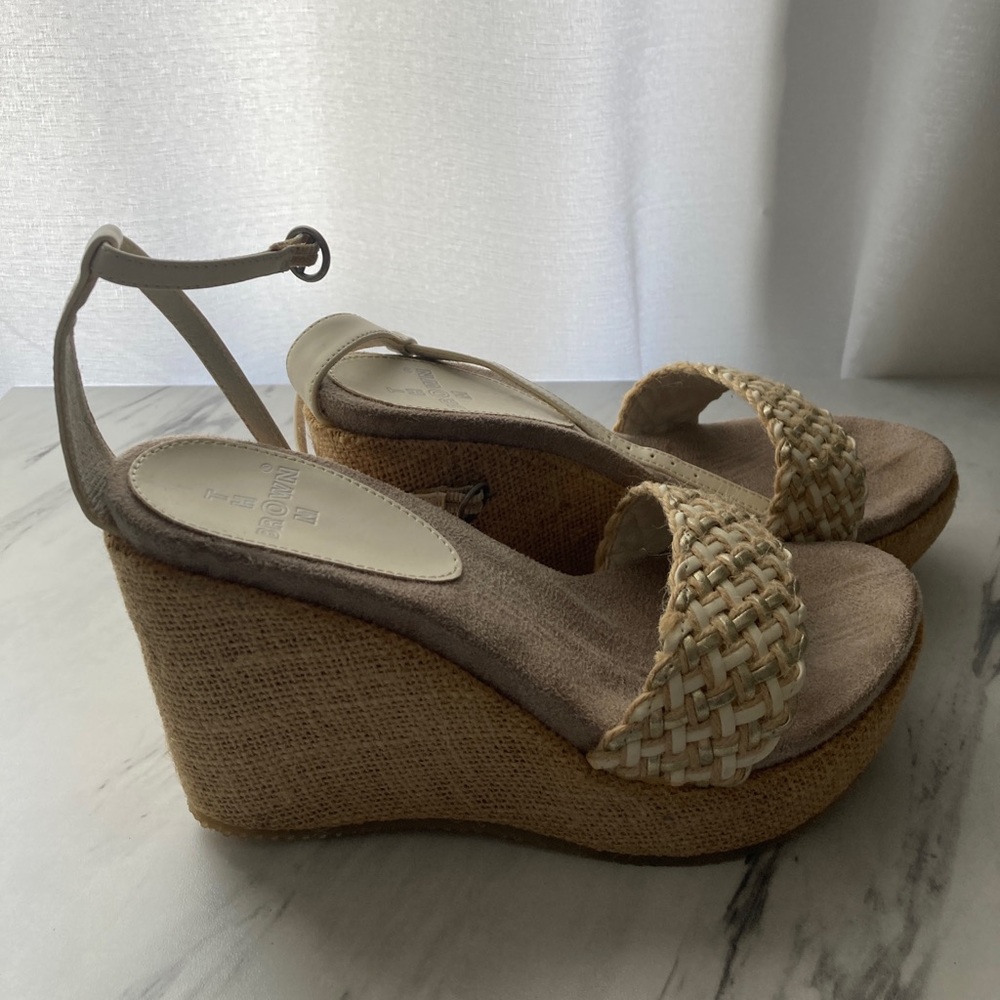 Tom Brown Karen Sandals Size 7.5